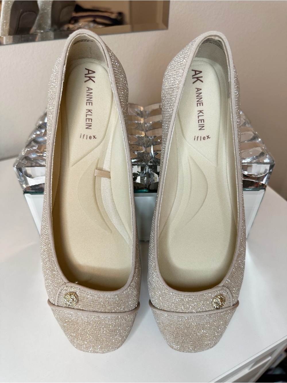 NWT Anne Klein iFlex Champagne Gold Slip On Flats - size 6.5